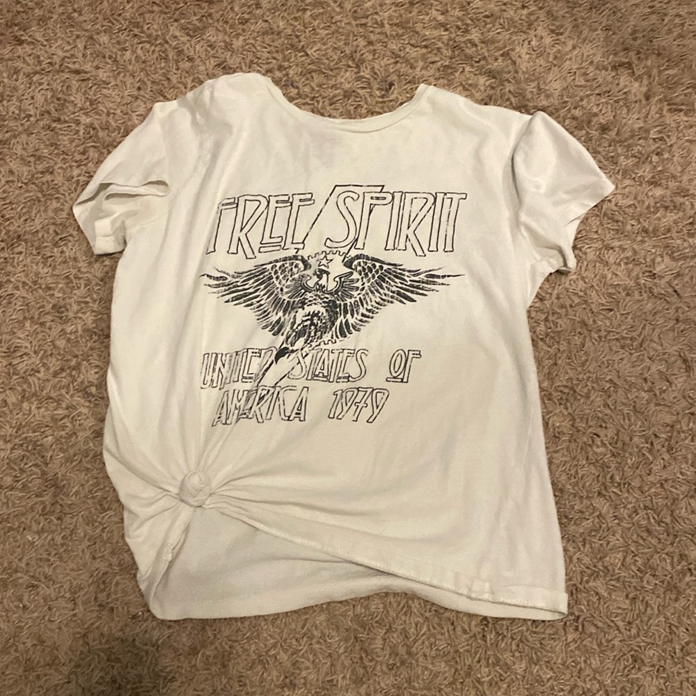 white graphic tee